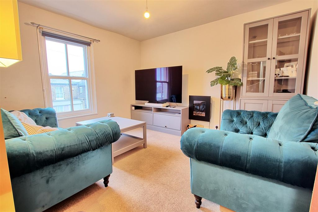 Property photo 3 of 6 Living Room.Jpg