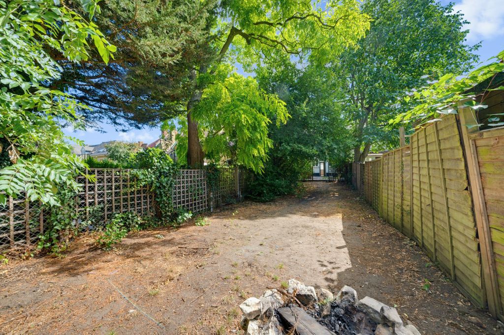 Property photo 2 of 16 Image 2