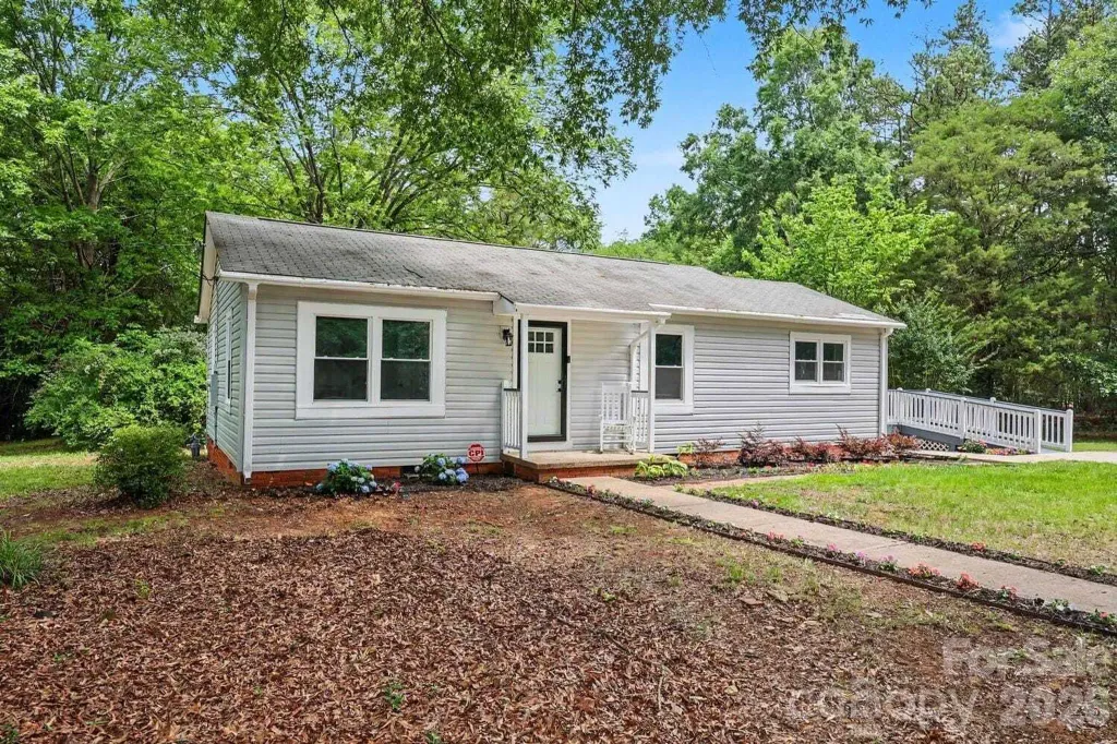 Property photo 1 of 27