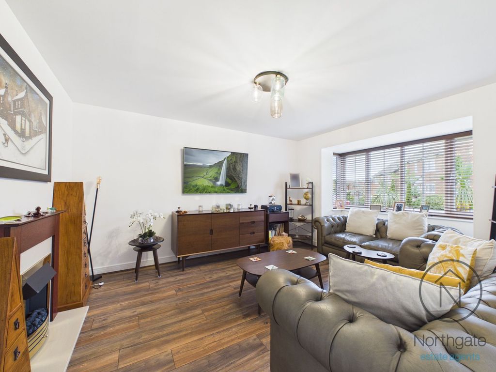 Property photo 3 of 16