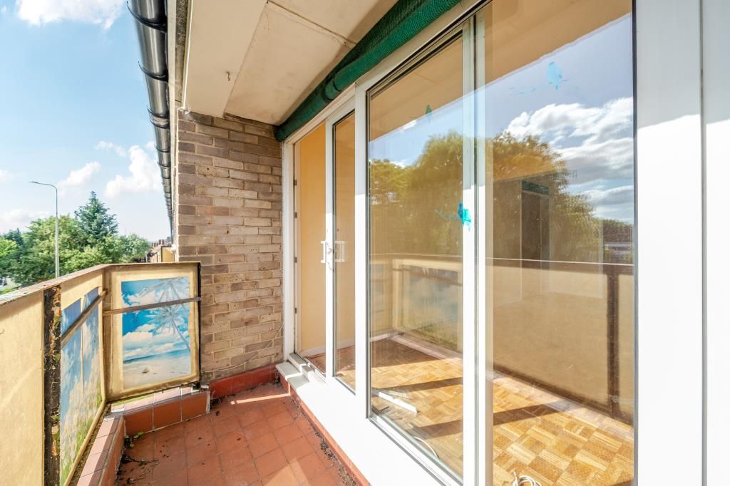 Property photo 2 of 19 Balcony
