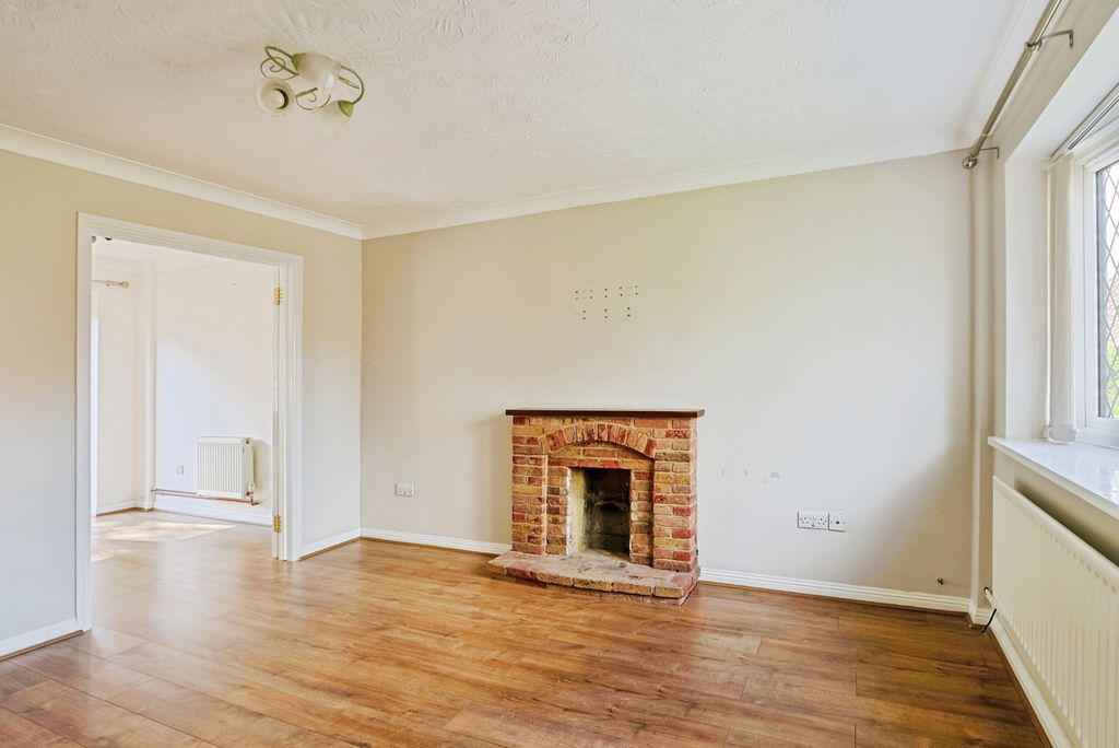 Property photo 2 of 16 Pbox-Img.Jpg