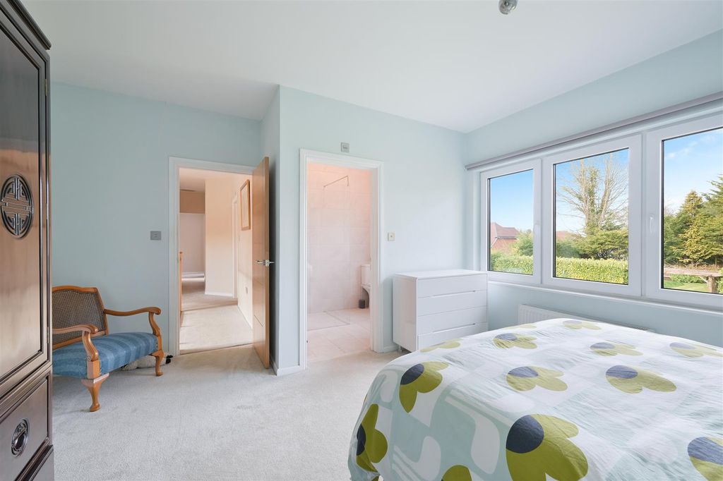 Additional image 19 of 5 bed detached house for saleGarden Walk, Coulsdon CR5