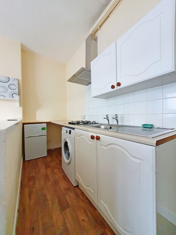 Property photo 2 of 8 Gallery