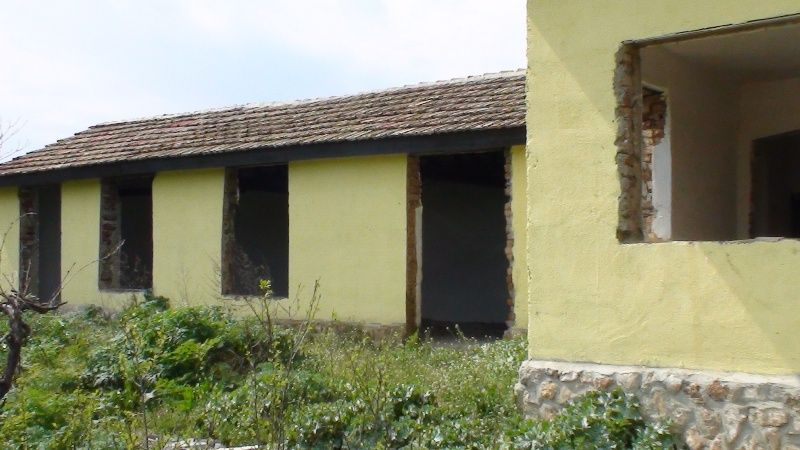 Property photo 2 of 4