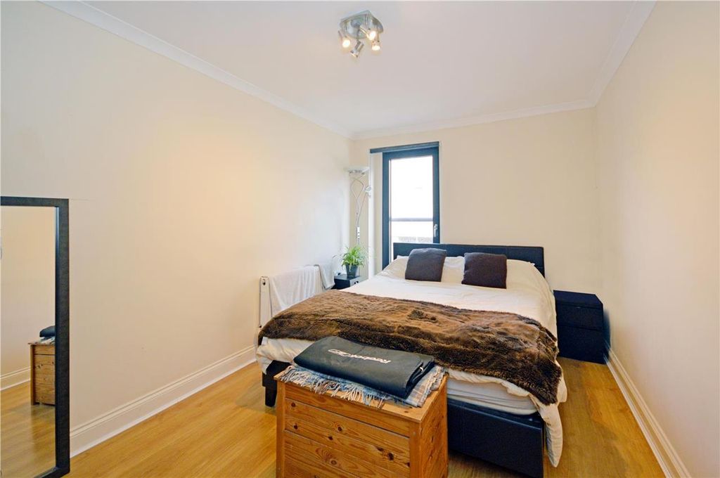 Property photo 2 of 5