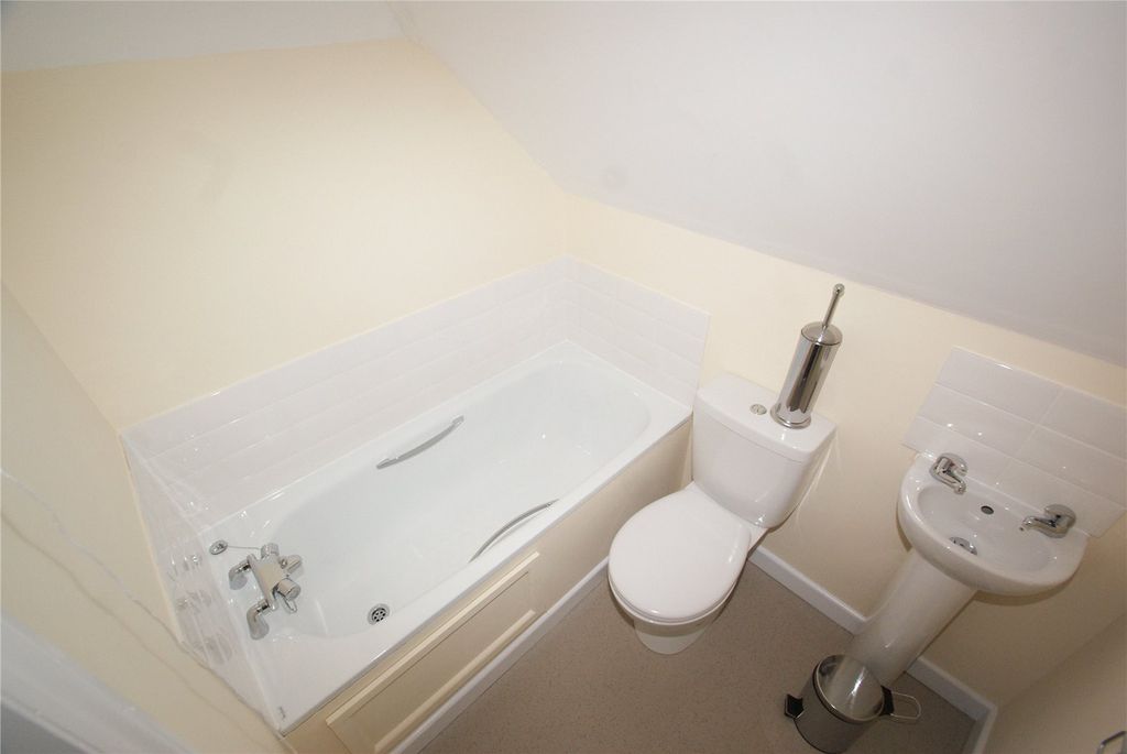 Property photo 3 of 3 Picture No. 06