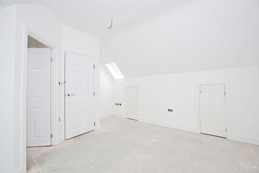 Property photo 2 of 10 Photo