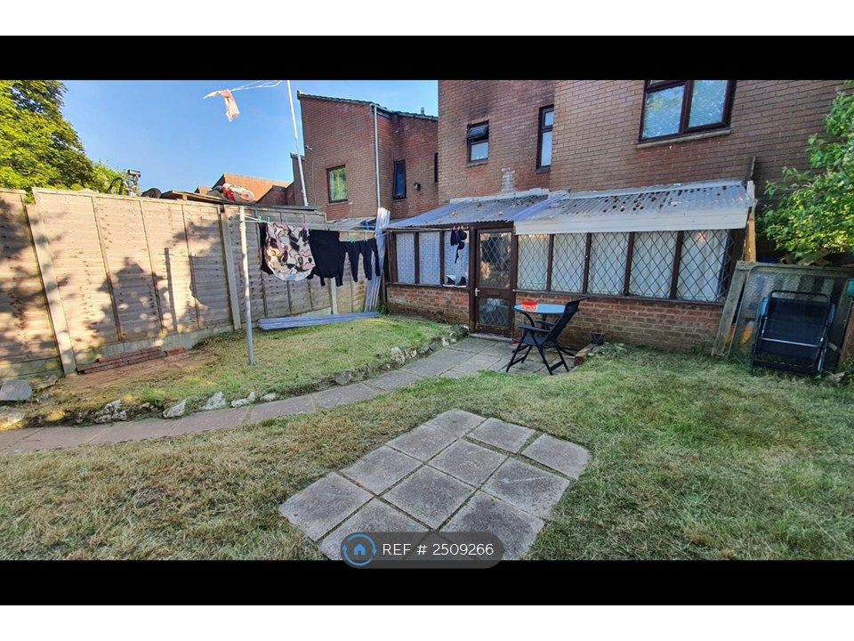 Property photo 3 of 10