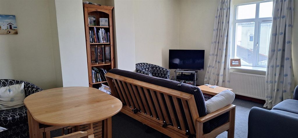 Property photo 2 of 12 Lounge/Dining Room