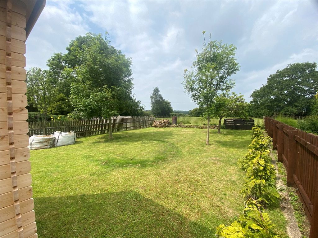 Property photo 2 of 30 Picture No. 43
