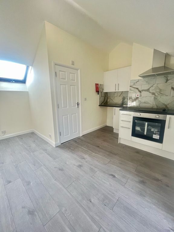 Property photo 2 of 4 1