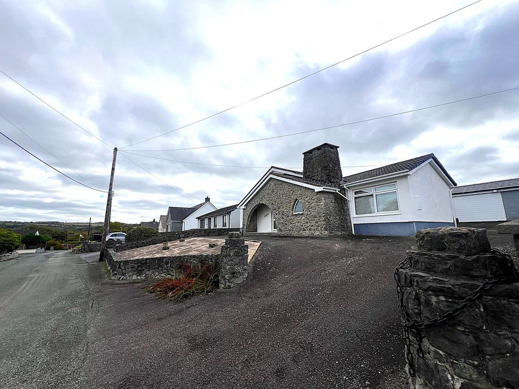 Property photo 1 of 35