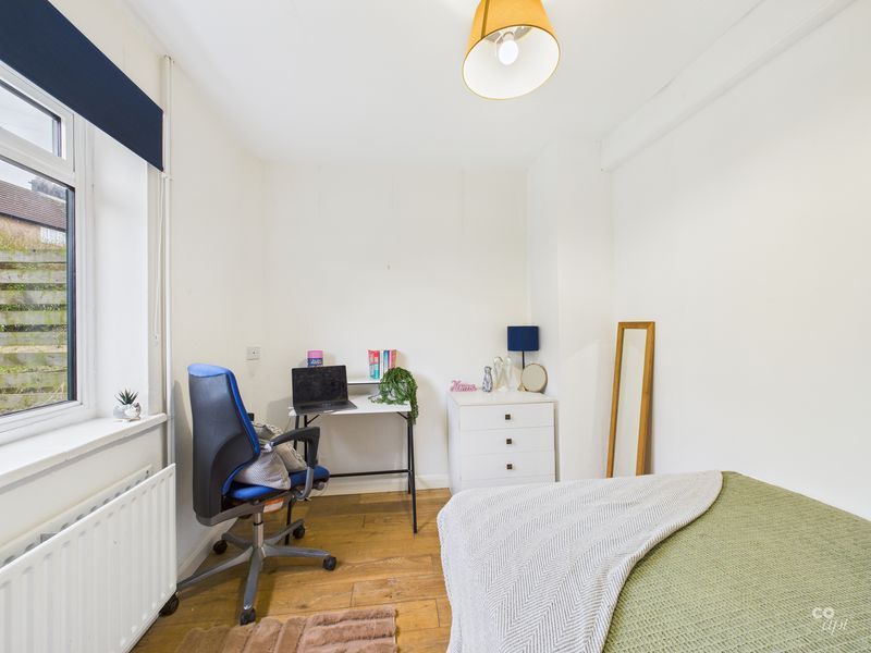 Property photo 3 of 12 Photo 11