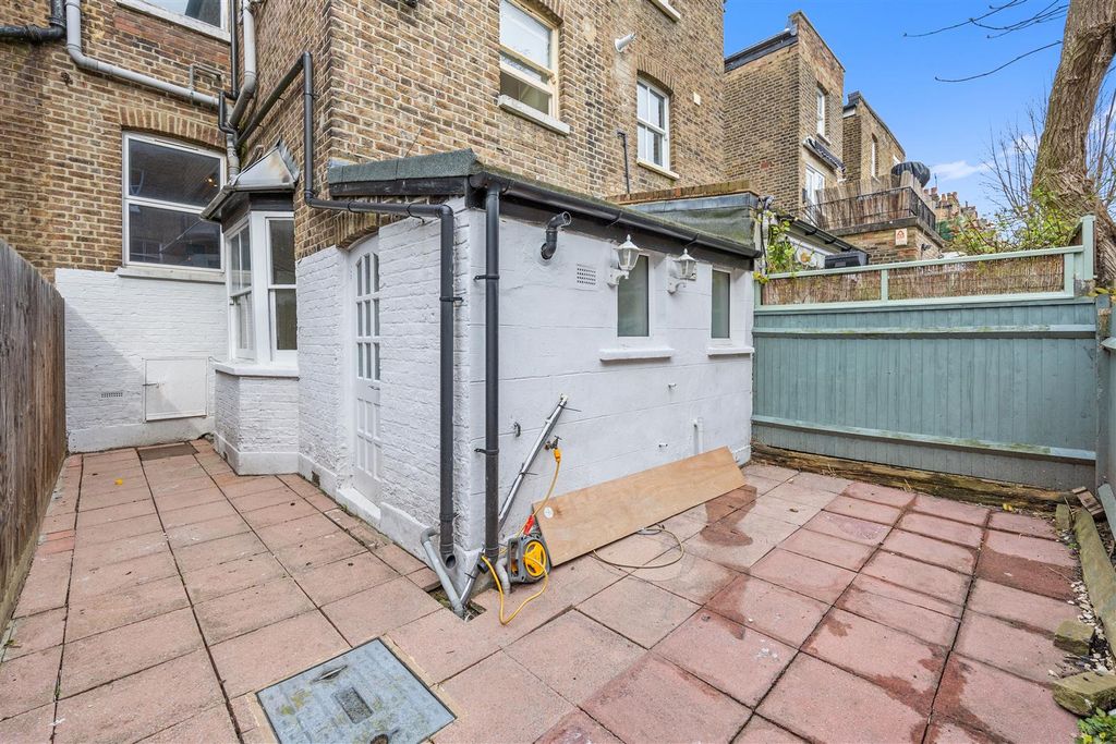 Property photo 3 of 7