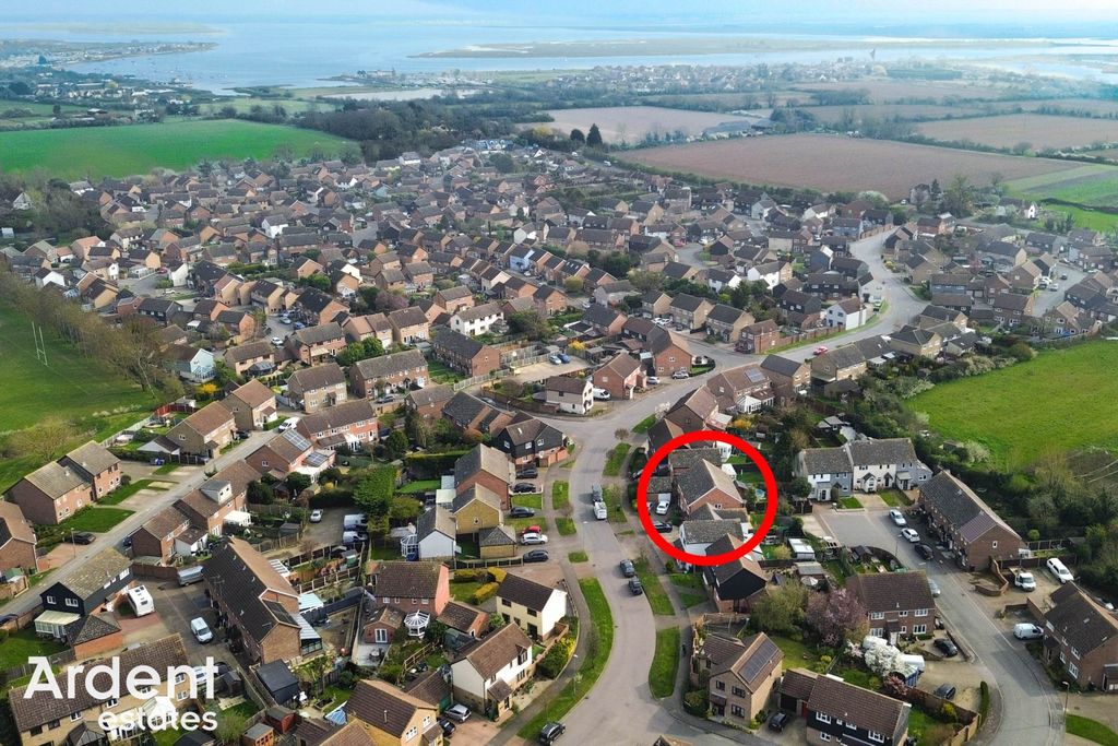 Property photo 2 of 21