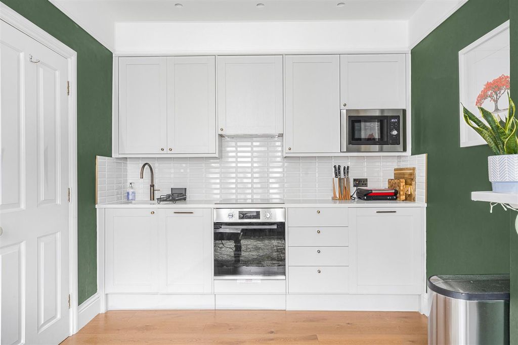 Property photo 2 of 8 Mnh01956.Jpg