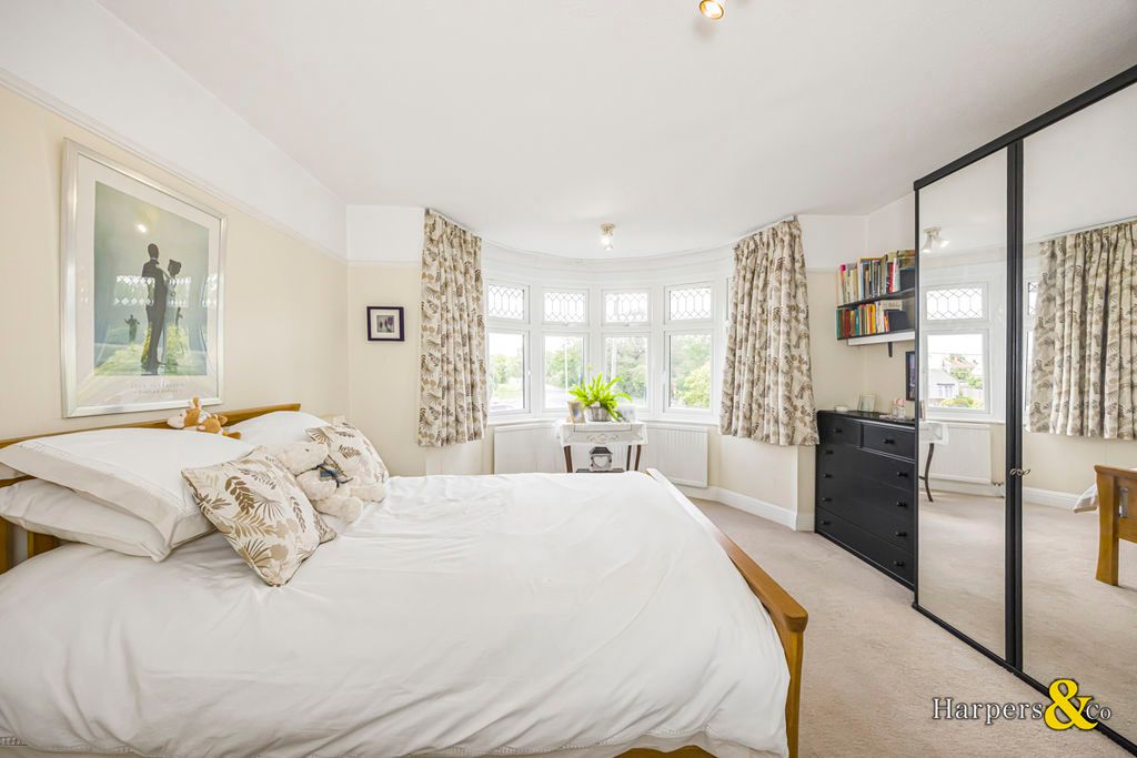 Additional image 10 of 3 bed property for saleShepherds Lane, Dartford DA1