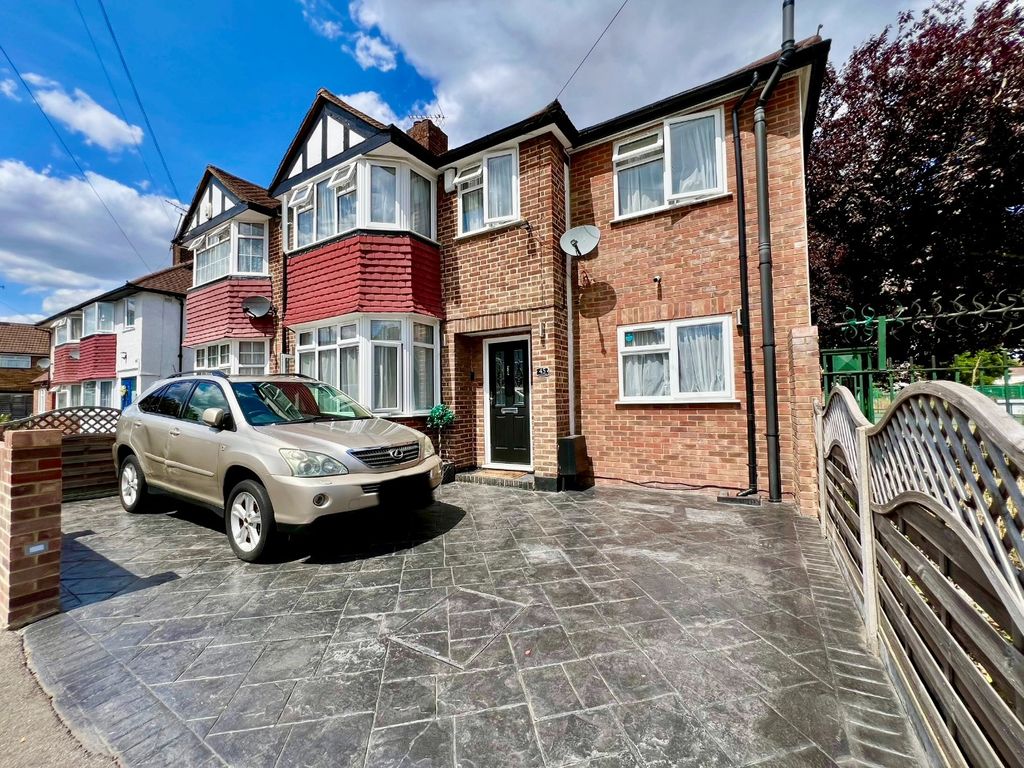 Property photo 1 of 27 4261351