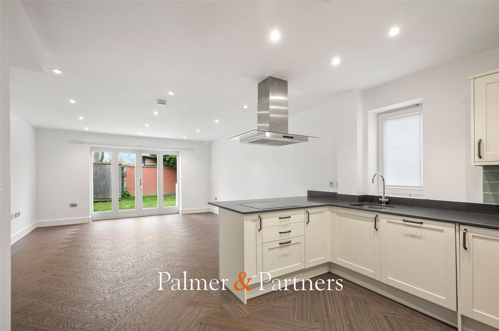 Property photo 2 of 19 Picture No. 03