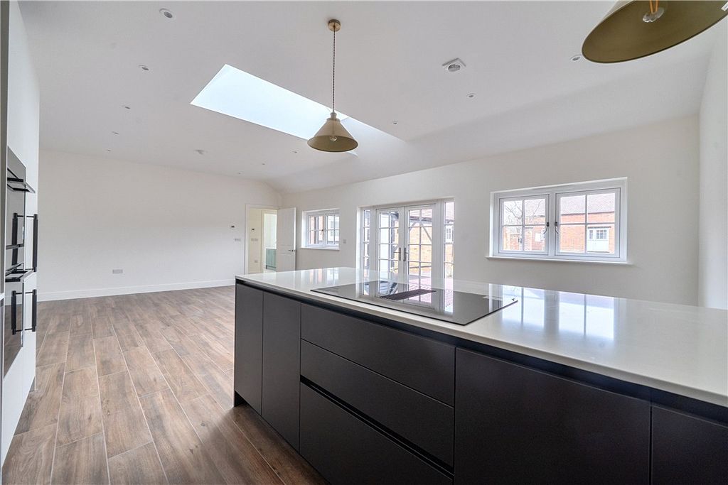 Property photo 2 of 13 Picture No. 06