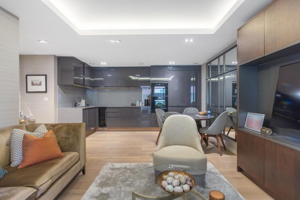 Property photo 2 of 14 Image