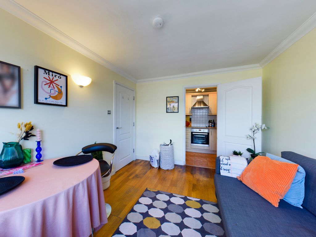 Property photo 1 of 5