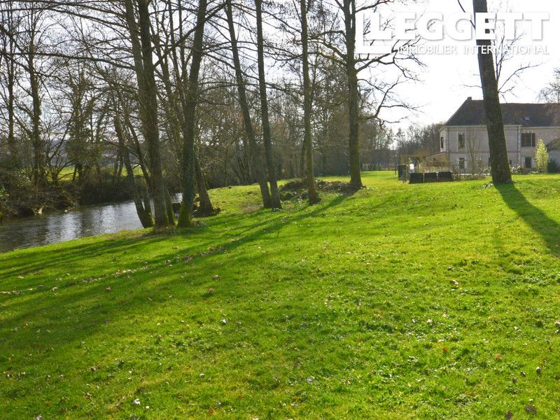 Property photo 2 of 10
