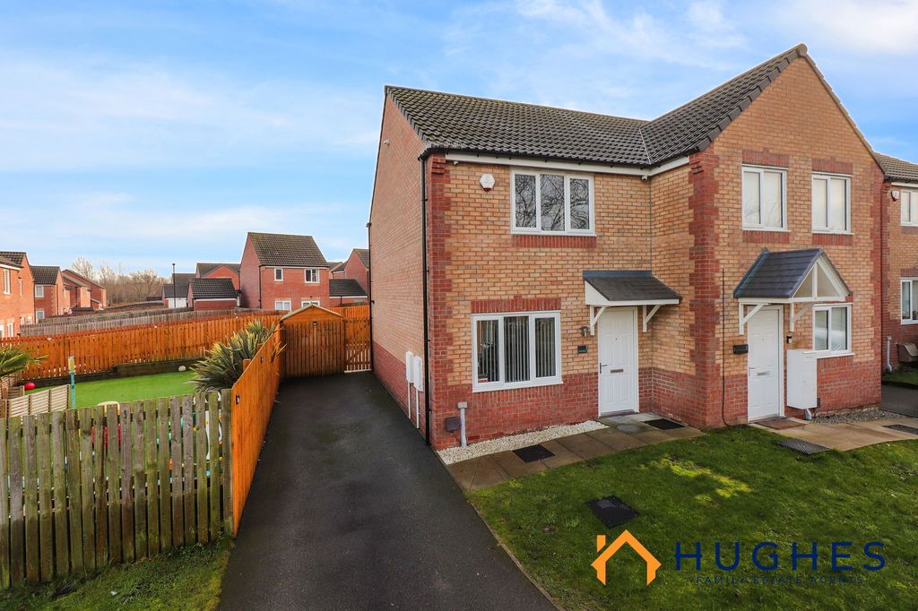 Property photo 1 of 29