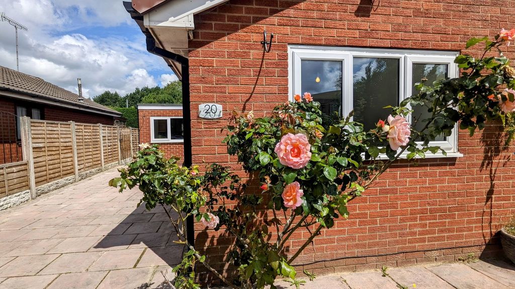 Property photo 2 of 22