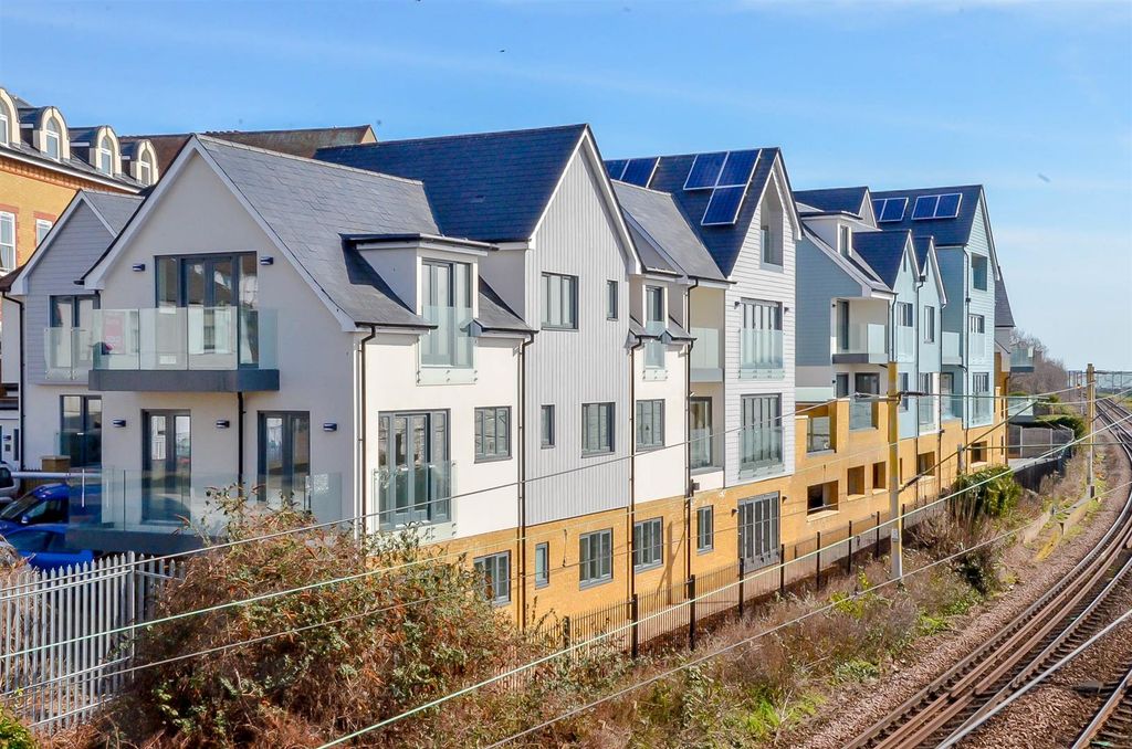 Property photo 1 of 17 Aerial View