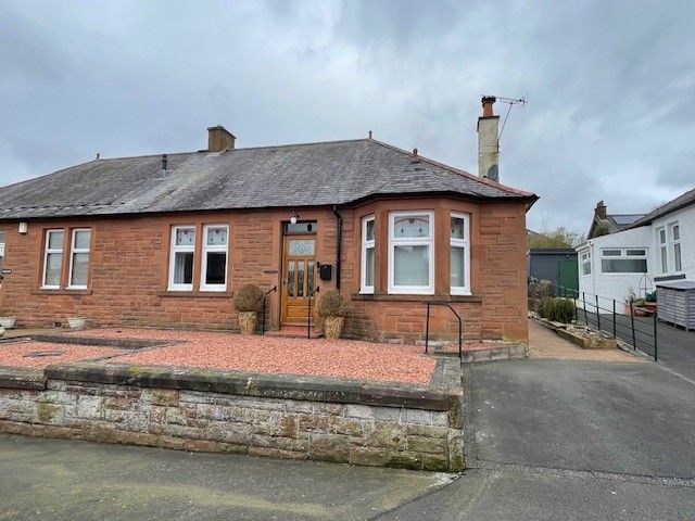 Property photo 2 of 32