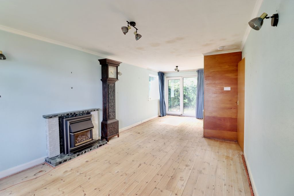 Property photo 2 of 14 24A866A1-A0D7-41Ea-B55A-41D9E1D5A937_1_201_A