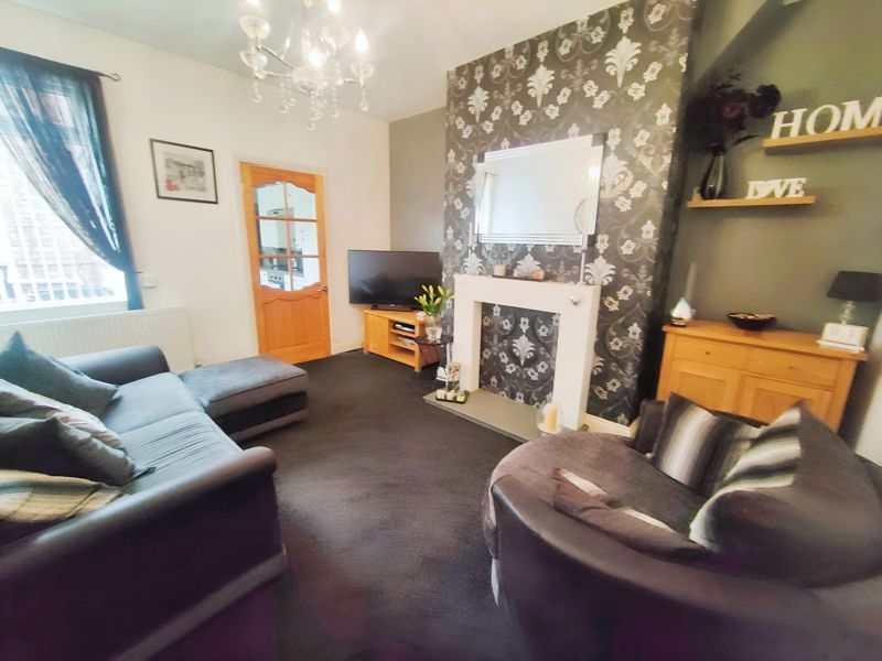 Property photo 2 of 11 Photo 7