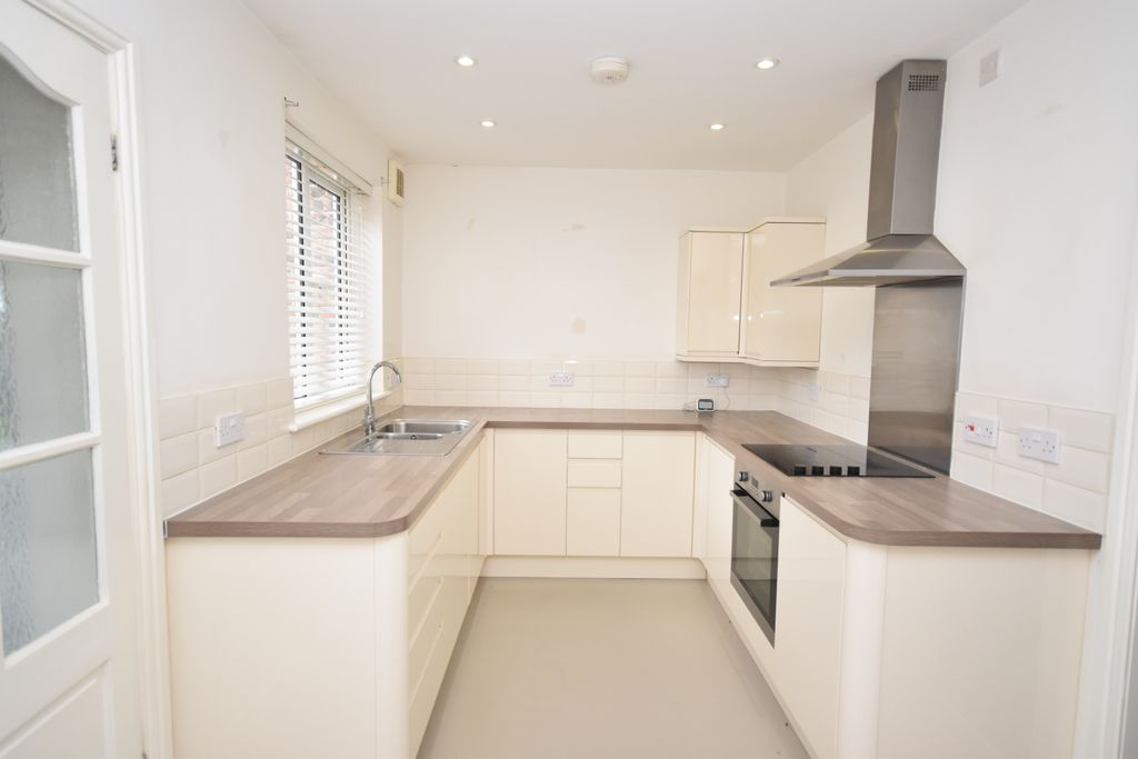 Property photo 2 of 14 Kitchen/Diner