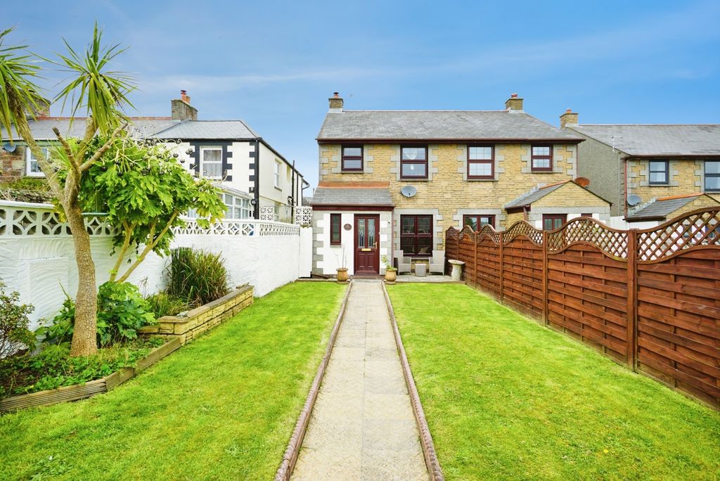 Property photo 1 of 12 Pbox-Img.Jpg