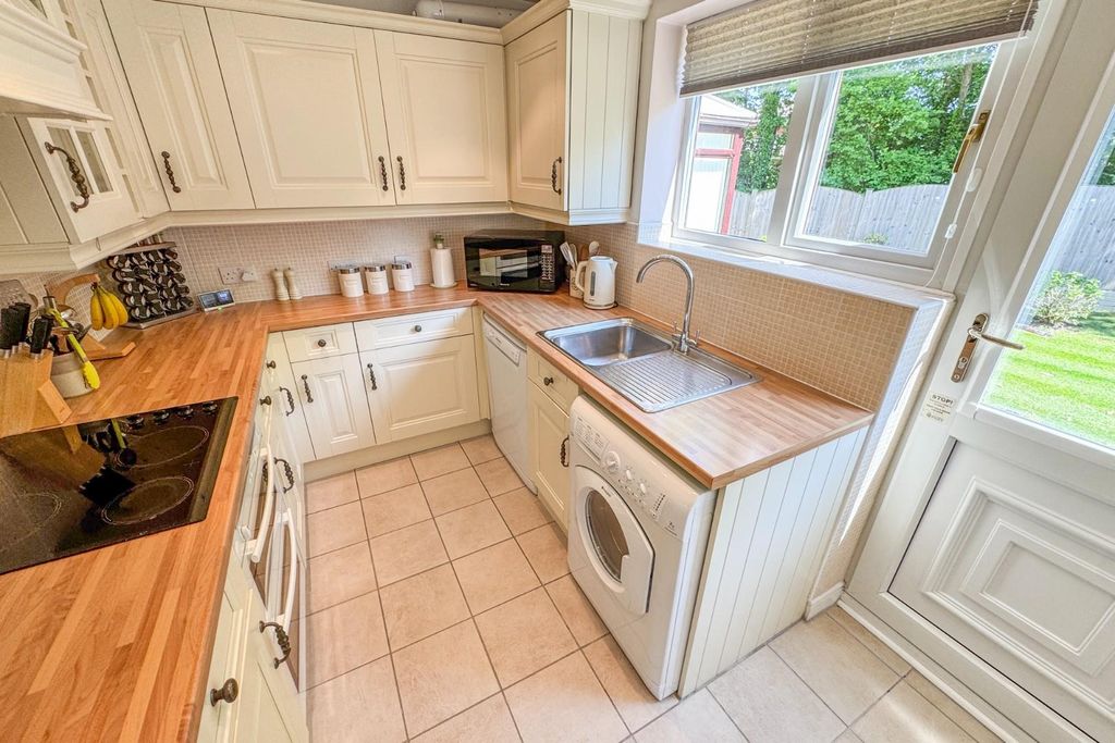 Property photo 3 of 21 3.Jpg