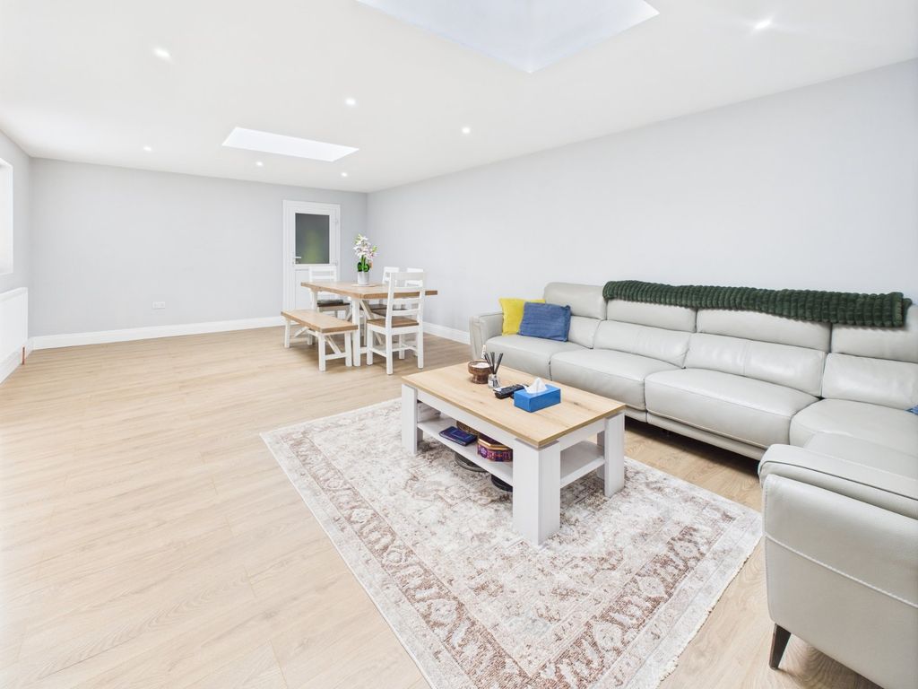 Property photo 2 of 18 Reception Room