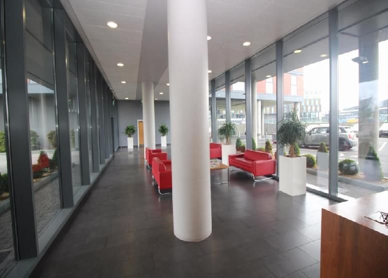 Property photo 3 of 12 Concierge.Png