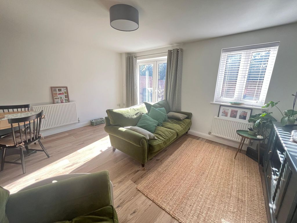 Property photo 3 of 18