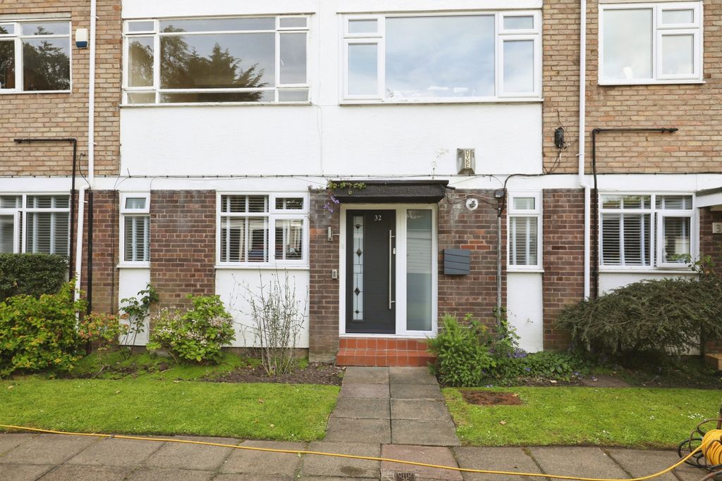 Property photo 1 of 16 Front