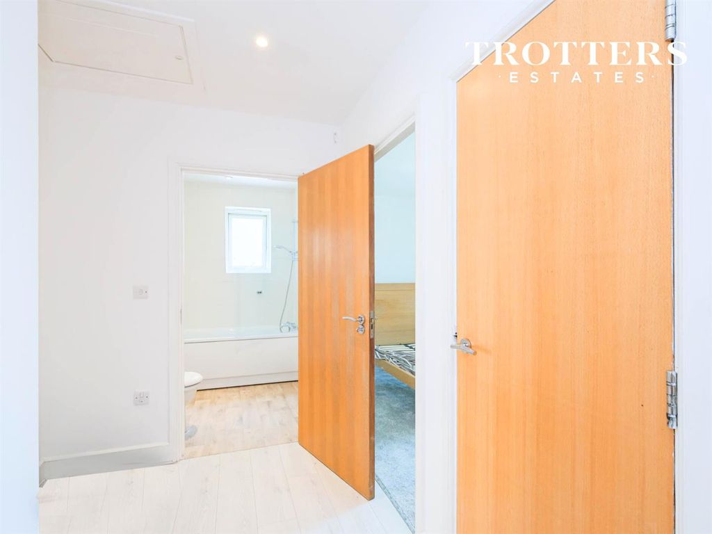 Property photo 2 of 19 Untitled Design - 2025-07-10T131348.869.Png
