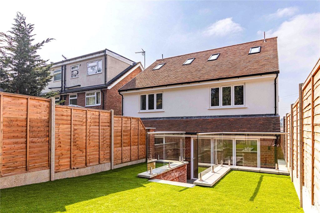 Property photo 2 of 19 Picture No. 53