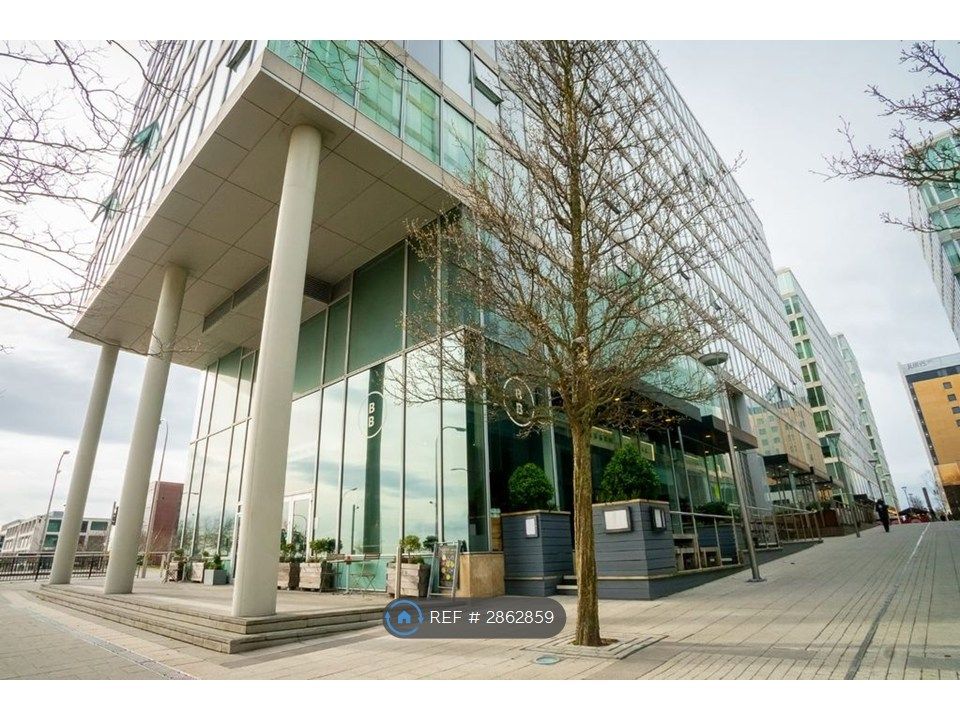 Property photo 2 of 20 Building Facade