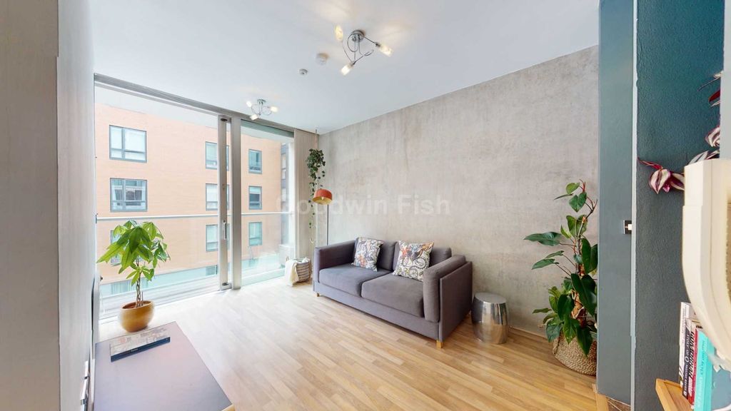 Property photo 2 of 17