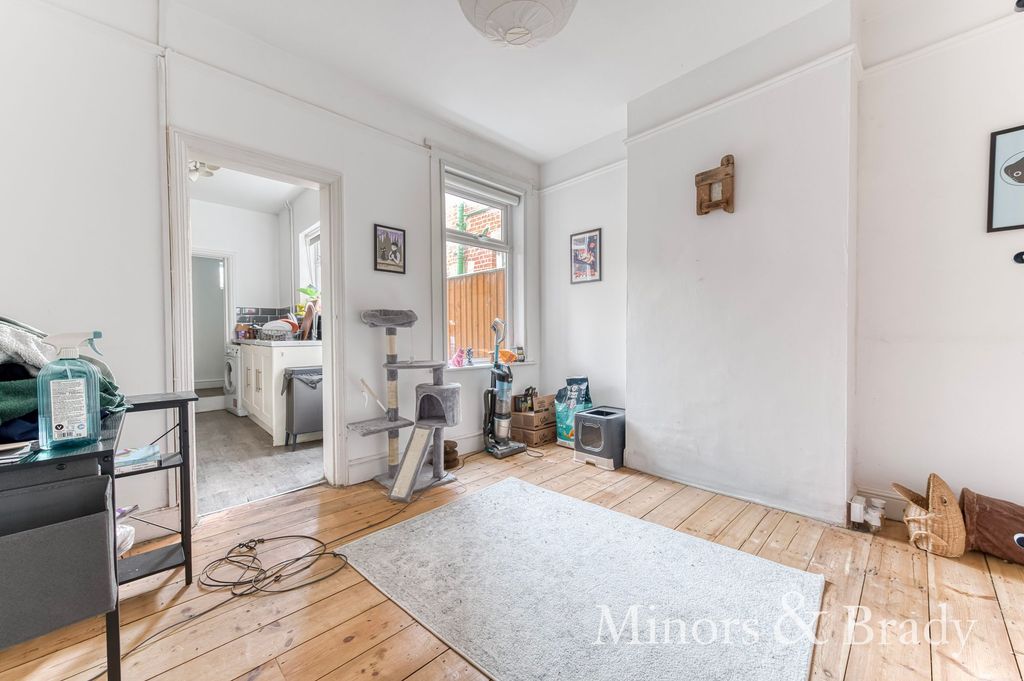 Property photo 3 of 13