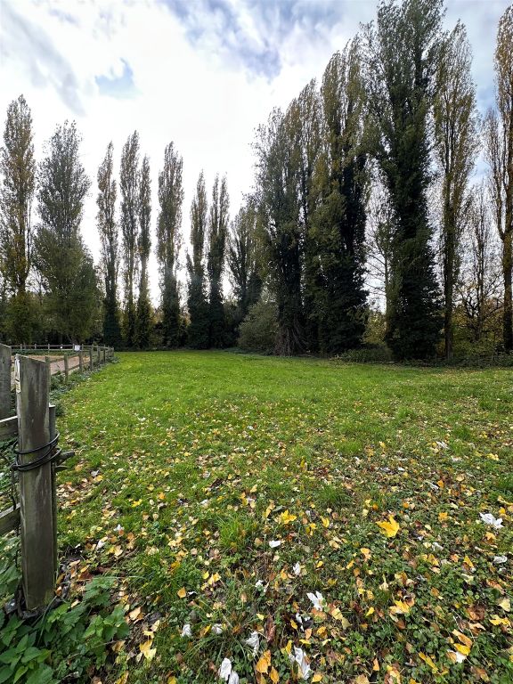 Property photo 3 of 9