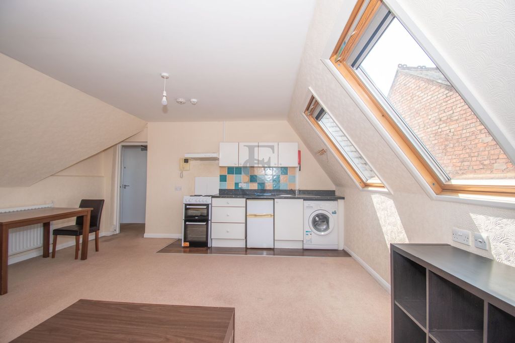 Property photo 3 of 7