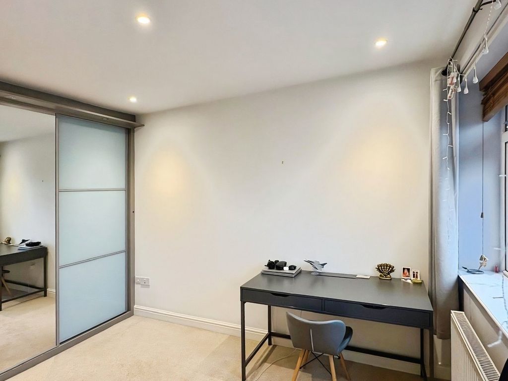 Property photo 3 of 13 Picture No. 02