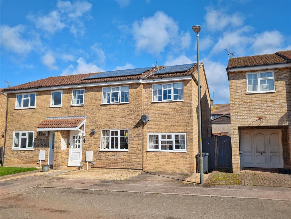 Property photo 1 of 16 Front